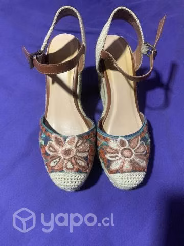 Sandalia y zapatilla - Imagen 2