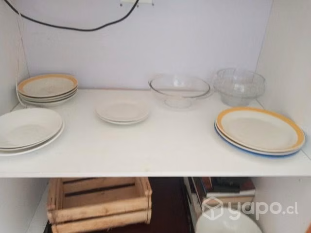 Platos,Vasos, Cristales,Ollas. Etc
