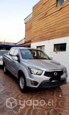 Se vende camioneta ssangyong