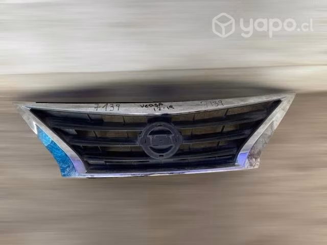 Mascara nissan versa 2012-2019