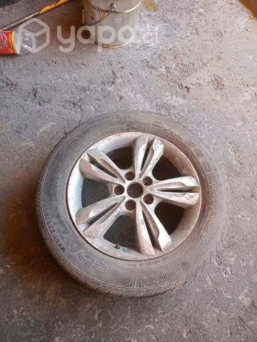 Hyundai new tucson llanta con neumatico original