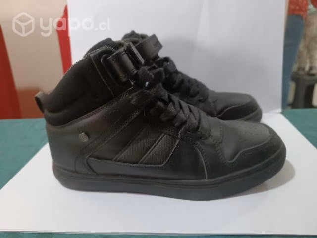 Zapatos teener solo un par de usos - Imagen 2
