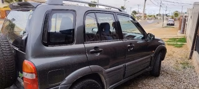 Suzuki Grand nomade