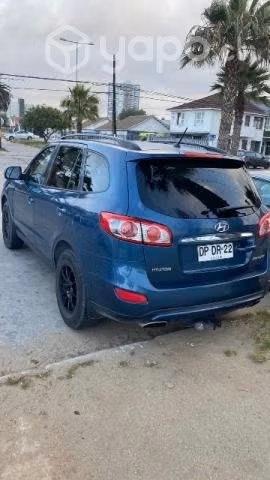 Vendo o permuto hyundai santa fe 2012