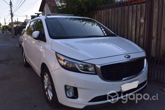 Kia motors grand carnival 2016