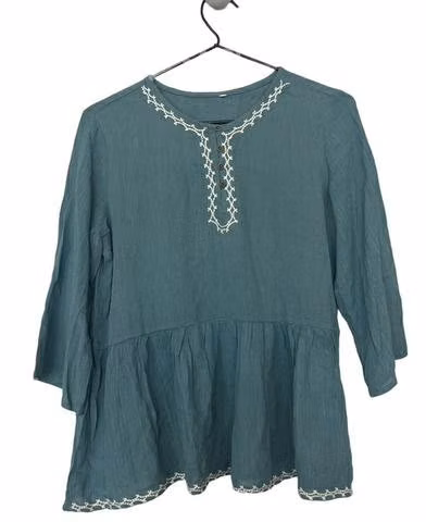 Blusa color petróleo