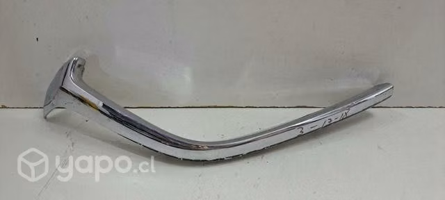 Bisel derecho mazda 3 17-19