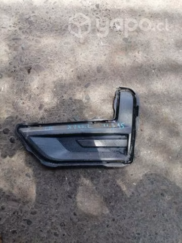 Bisel neblinero izquierdo nissan xtrail original