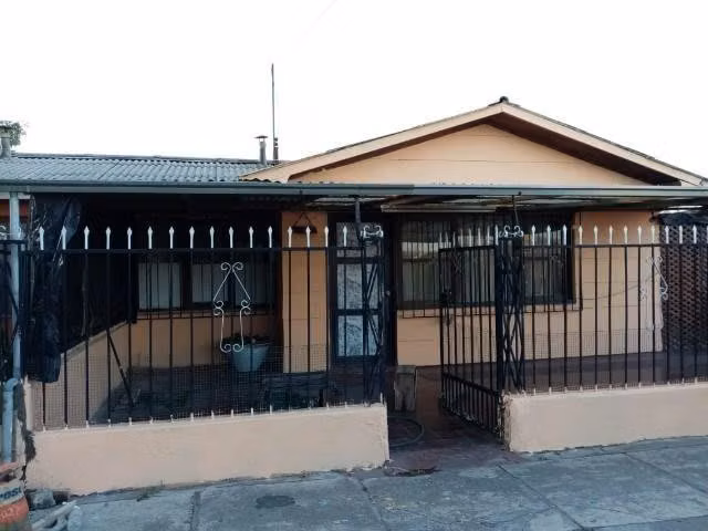 Se vende hermosa casa en sector de maipu