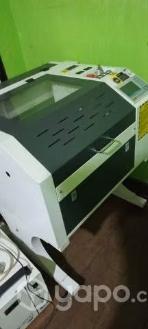 Maquina corte y grabado laser