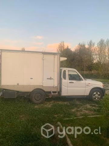 Mahindra 2018 con equipo de frio