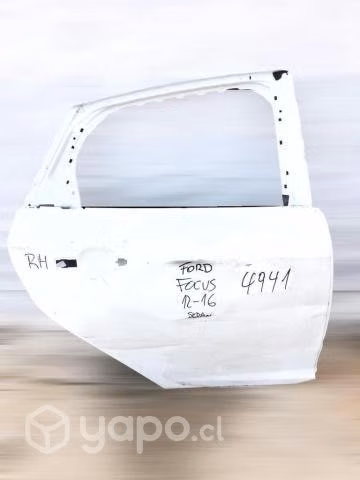 Puerta trasera rh ford focus 2012-2016