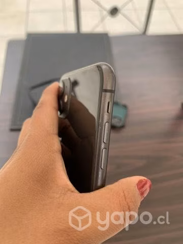 IPhone 11 64 GB - Imagen 4