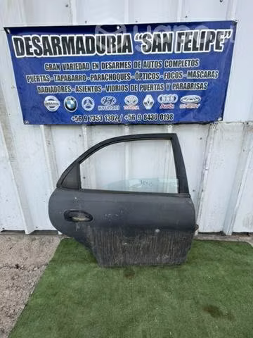 Puerta trasera derecha artis