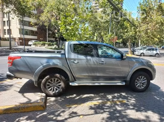 Mitsubishi l200 2019