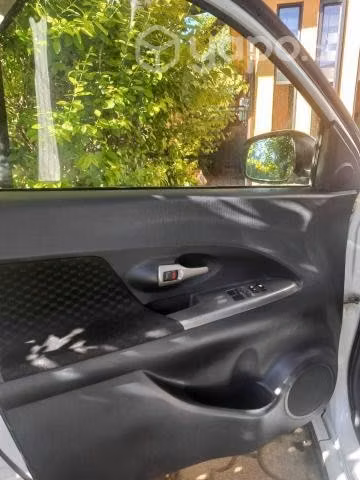 Toyota urban cruiser 2013