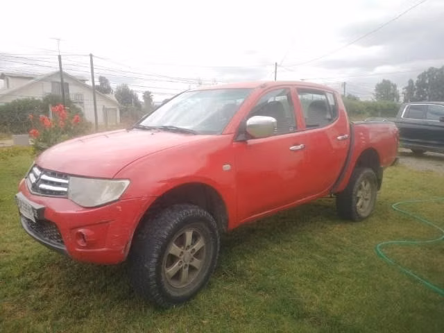 Camioneta Mitsubishi l200 4x4