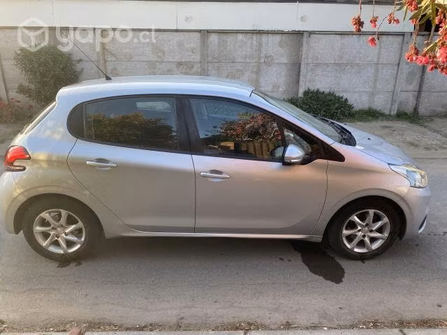 Vendo peugeot 208 diesel - Imagen 6