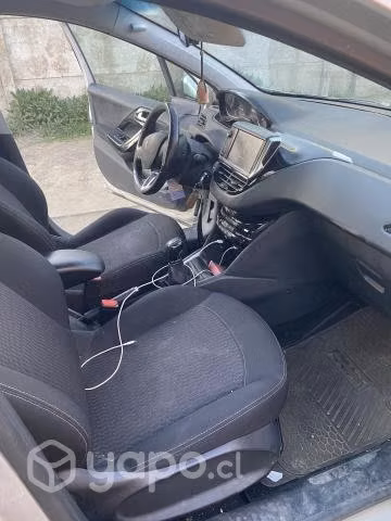 Vendo peugeot 208 diesel - Imagen 7