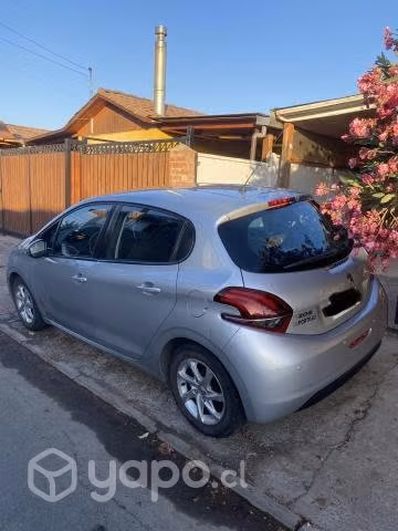 Vendo peugeot 208 diesel - Imagen 3