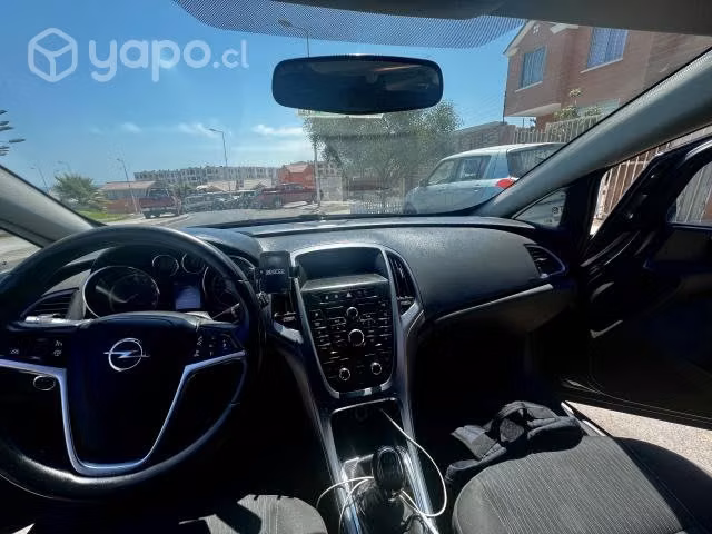 Opel astra 2014