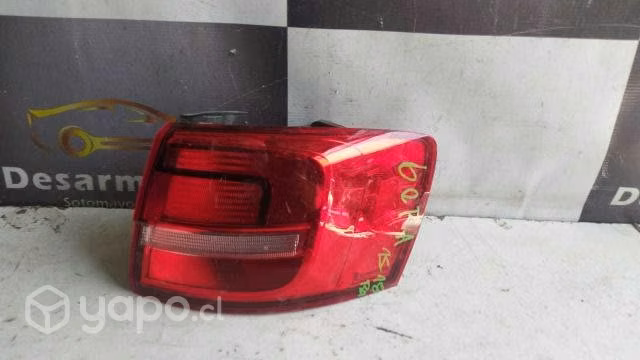 Foco trasero Bora 2015 a 2018 Rh
