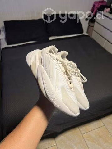 Adidas Ozilea