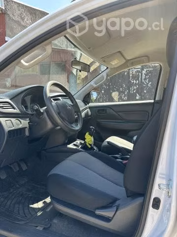 Vendo Mitsubishi L200 work 2021
