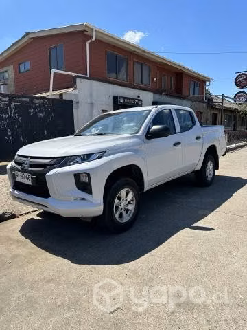 Vendo Mitsubishi L200 work 2021
