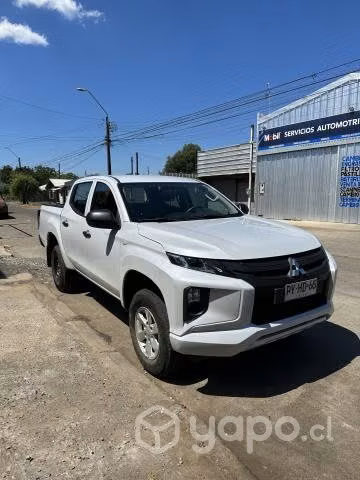 Vendo Mitsubishi L200 work 2021