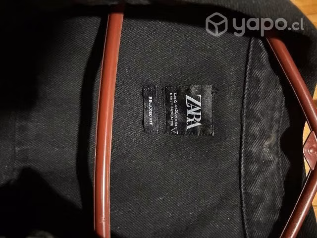 Chaqueta mezclilla negra hombre Zara - Imagen 2