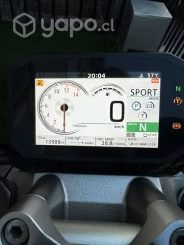 Moto CB 1000 R, único dueño