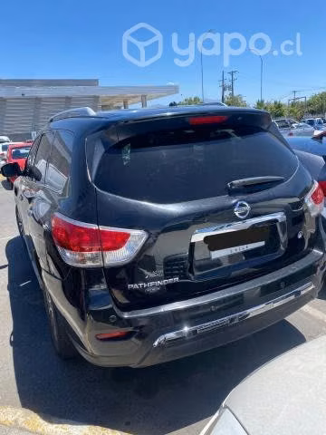 Nissan pathfinder 2016
