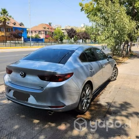 Mazda 3 sedan 2.0V 2021