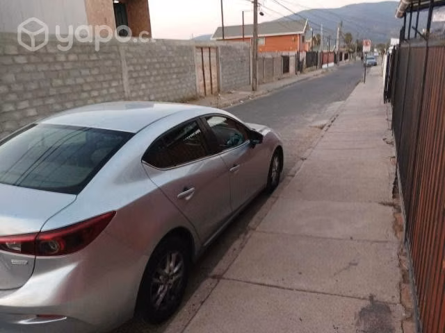 Mazda 3 2019