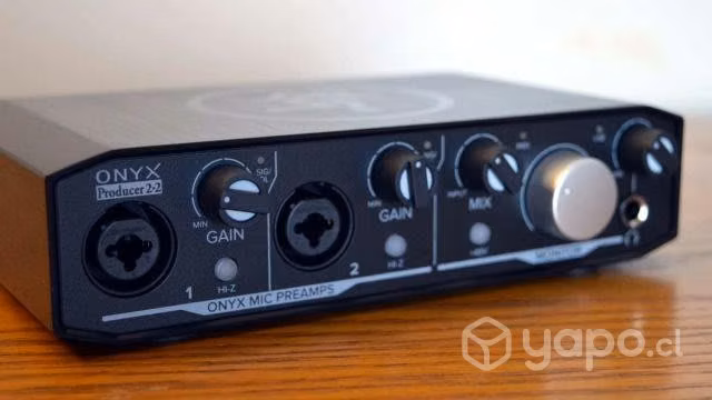 Mackie producer 2.2 onyx