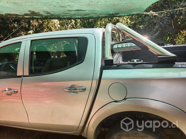 Vendo mitsubishi l200 2018 - Imagen 3