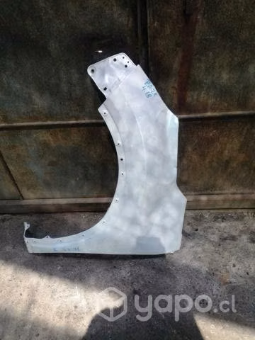 Tapabarro izquierdo toyota raize original