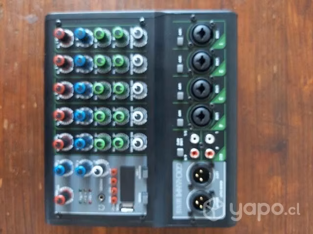 Pack de audio parlantes,consola amplificada y pede