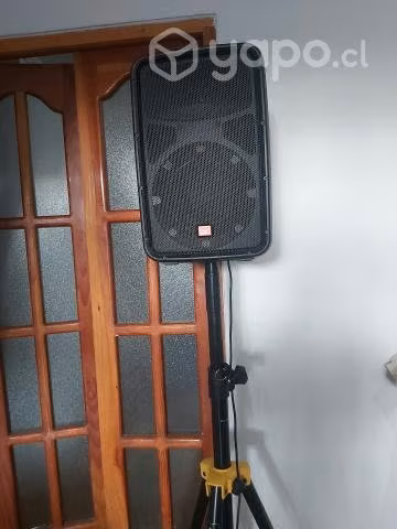 Pack de audio parlantes,consola amplificada y pede