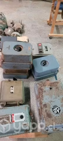 Conectores trifásicos, automáticos