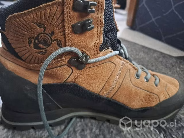 Zapatillas haka honu
