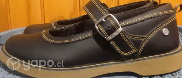 Zapatos de colegio