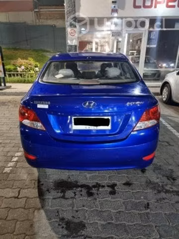 Hyundai accent, año 2012 - Imagen 2