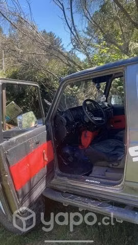 Suzuki samurai sj413