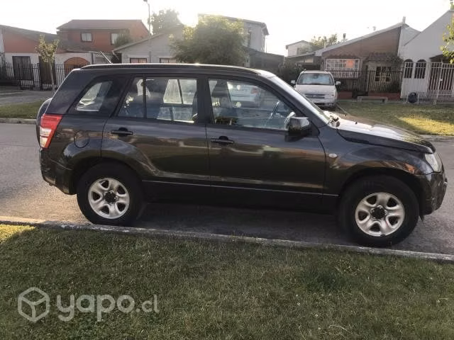 Suzuki Grand Nomade 2.0 - Imagen 2