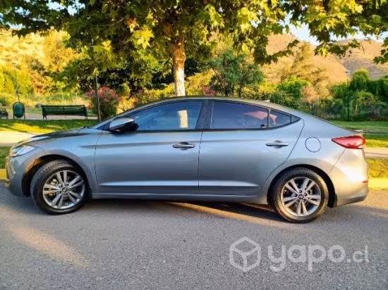 Hyundai elantra 2017