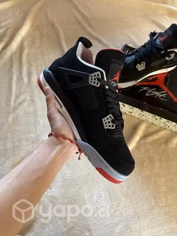 Retro 4 Bred
