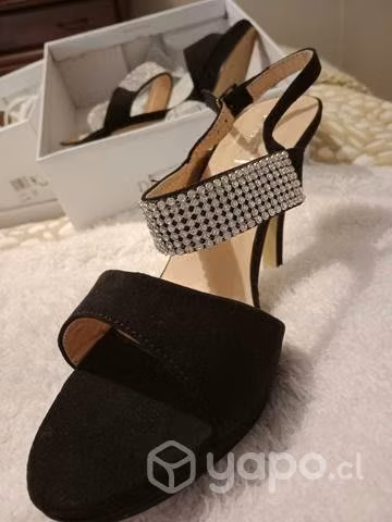 Calzado nuevo de fiesta número 36