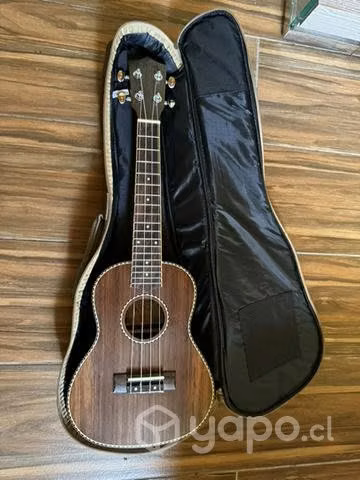 Ukelele KU-RW-C